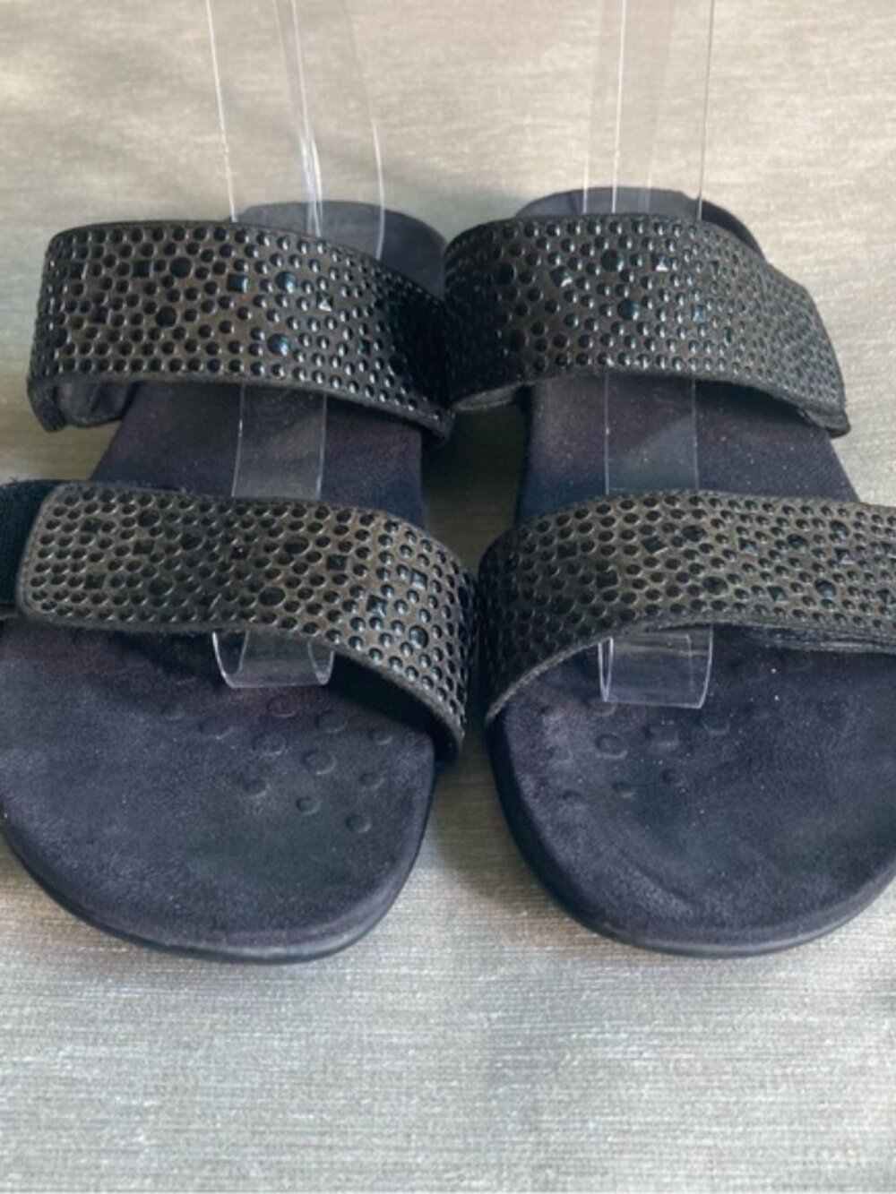 VIONIC Sz 8 Rest Samoa Studded Velcro Closure Adjustable Orthotic Insole Sandals - Picture 2 of 13
